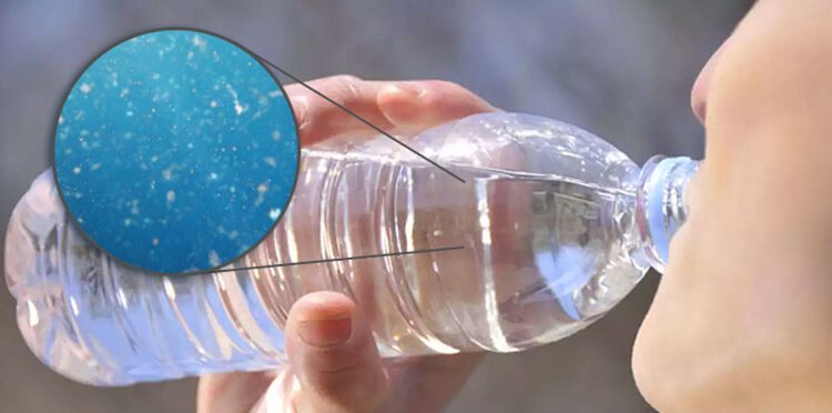 Hạt vi nhựa trong nước uống